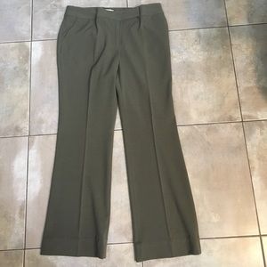 Double hook Olive green colored pants with pockets